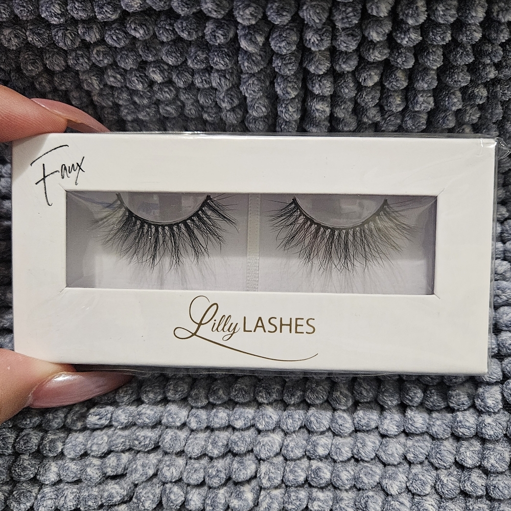Lilly Lashes Lite Faux Goddess (NEW)